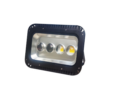 ĐÈN LED PHA THẤU KÍNH 200W